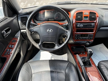 Hyundai Sonata, 2006г., передний привод, механика