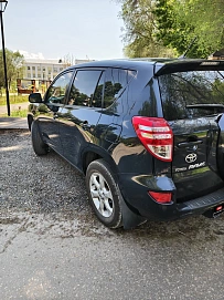 Toyota RAV4, 2010г, полный привод, вариатор