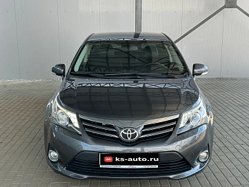 Toyota Avensis, 2012г., передний привод, вариатор