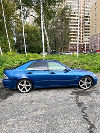 Lexus IS, 1999г., задний привод, автомат