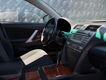 Toyota Camry, 2011г., передний привод, автомат