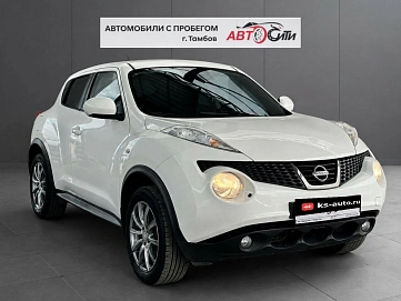 Nissan Juke, 2013г., передний привод, вариатор