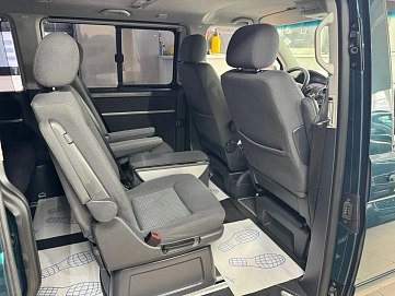 Volkswagen Multivan, 2003г., передний привод, механика