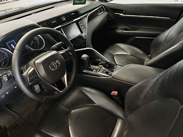 Toyota Camry, 2019г., передний привод, автомат