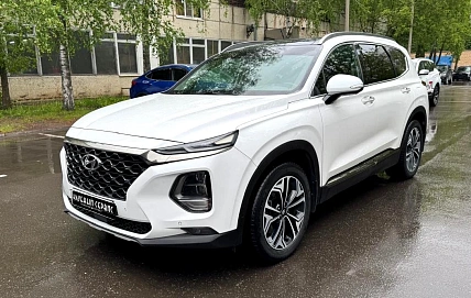 Hyundai Santa Fe, 2019г., полный привод, автомат