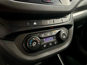 Lada (ВАЗ) Vesta, 2017г., передний привод, механика