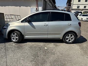 Volkswagen Golf, 2012г, передний привод, робот