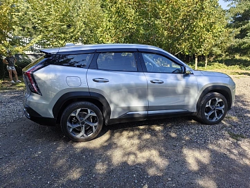 Geely Atlas, 2024г., передний привод, робот