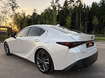 Lexus IS, 2020г., задний привод, автомат