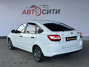 Lada (ВАЗ) Granta, 2015г., передний привод, механика
