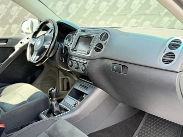 Volkswagen Tiguan, 2016г., передний привод, механика