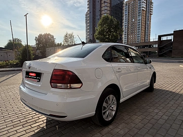 Volkswagen Polo, 2019г, передний привод, автомат