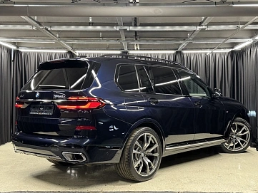 BMW X7, 2023г., полный привод, автомат
