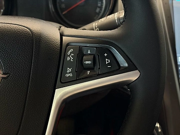 Opel Astra, 2012г., передний привод, механика