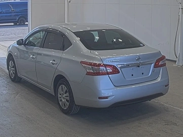 Nissan Sylphy, 2015г, передний привод, вариатор