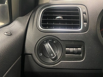 Volkswagen Polo, 2013г., передний привод, механика