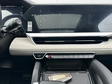 Geely Monjaro, 2023г., передний привод, автомат
