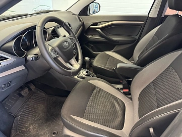 Lada (ВАЗ) Vesta, 2017г., передний привод, робот