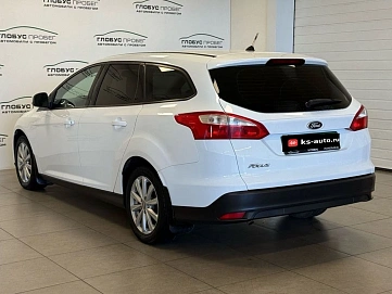 Ford Focus, 2013г., передний привод, механика