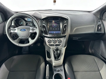 Ford Focus, 2011г., передний привод, механика