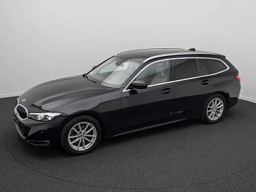 BMW 3 серии, 2022г., задний привод, автомат