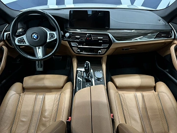 BMW 5 серии, 2021г., задний привод, автомат