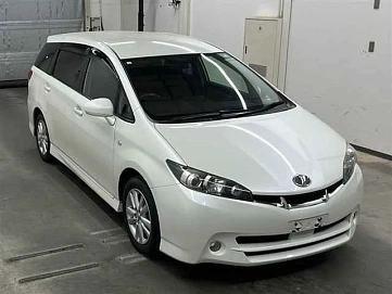 Toyota Wish, 2011г, передний привод, вариатор