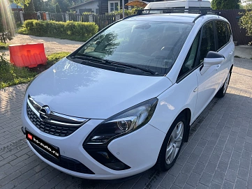 Opel Zafira, 2013г., передний привод, механика
