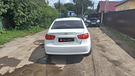 Hyundai Elantra, 2009г., передний привод, механика