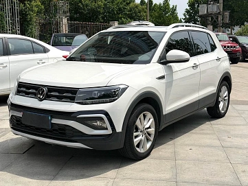 Volkswagen T-Cross, 2022г., передний привод, робот