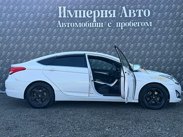 Hyundai i40, 2014г., передний привод, автомат