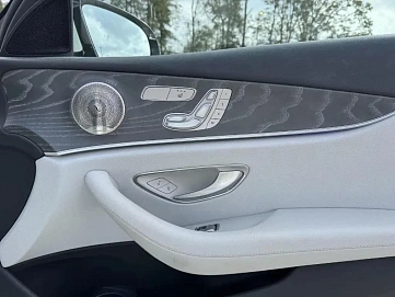 Mercedes-Benz E-Класс, 2022г., задний привод, автомат