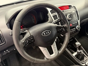 Kia Ceed, 2011г., передний привод, механика