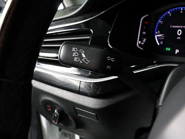 Volkswagen Polo, 2020г., передний привод, робот