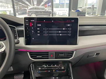 Volkswagen Tayron, 2022г., передний привод, робот