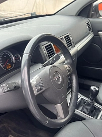 Opel Vectra, 2007г., передний привод, механика