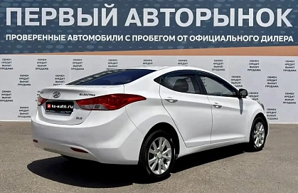 Hyundai Elantra, 2011г., передний привод, автомат