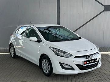 Hyundai i30, 2013г., передний привод, автомат