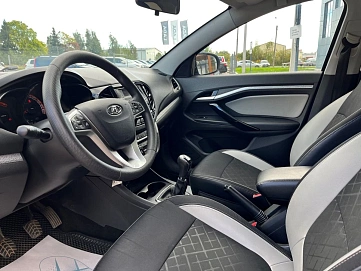 Lada (ВАЗ) Vesta, 2021г., передний привод, механика