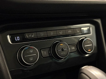 Volkswagen Tiguan, 2017г., полный привод, робот