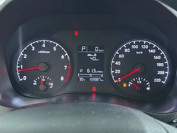 Hyundai Solaris, 2018г., передний привод, автомат
