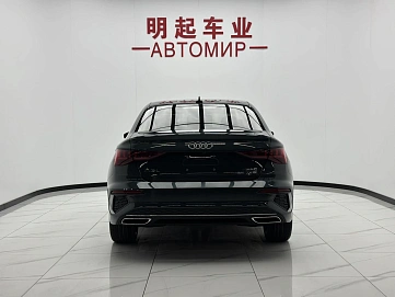 Audi A3, 2023г, передний привод, робот