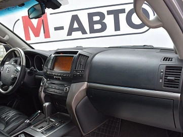 Toyota Land Cruiser, 2011г., полный привод, автомат
