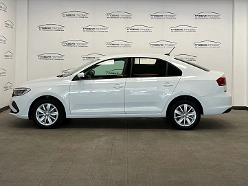 Volkswagen Polo, 2020г., передний привод, механика