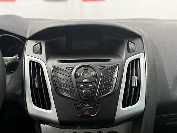 Ford Focus, 2013г., передний привод, механика