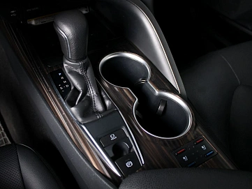 Toyota Camry, 2019г., передний привод, автомат