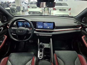 Geely Coolray, 2024г., передний привод, робот