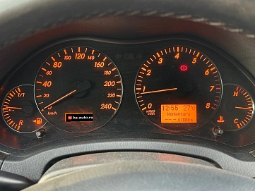 Toyota Avensis, 2006г., передний привод, механика