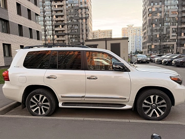 Toyota Land Cruiser, 2013г., полный привод, механика