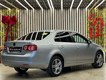 Volkswagen Jetta, 2008г., передний привод, автомат